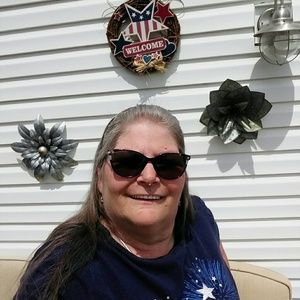 Meet your Posher, Teri